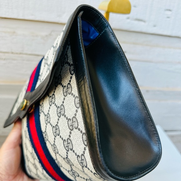 GUCCI Clutch with Iconic Sherry Line - Picture 7 of 10